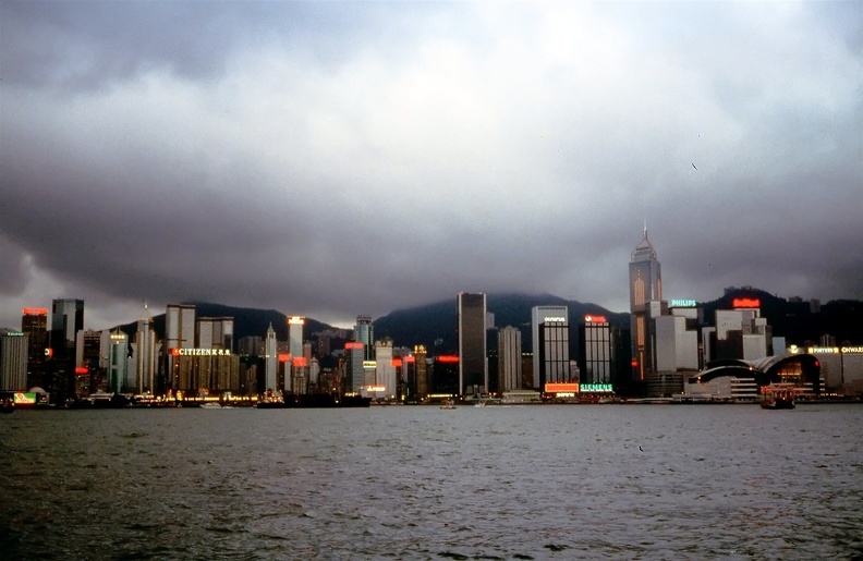 Hong Kong002_filtered red .jpg