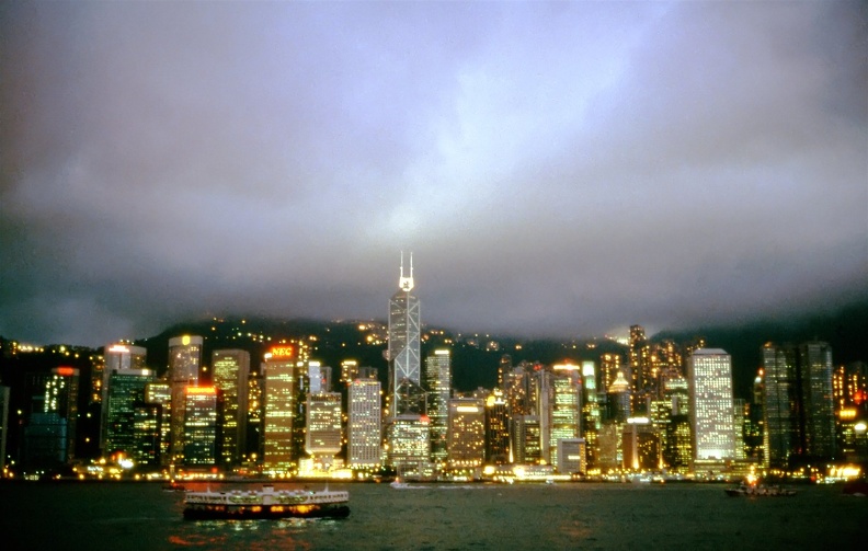 Hong Kong008_filtered red .jpg