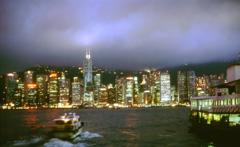 Hong Kong010_filtered red .jpg