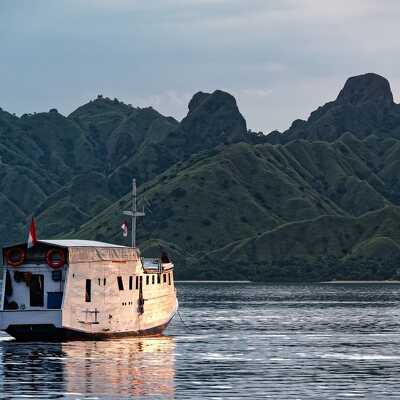 Labuan Bajo Rinca Komodo 2016