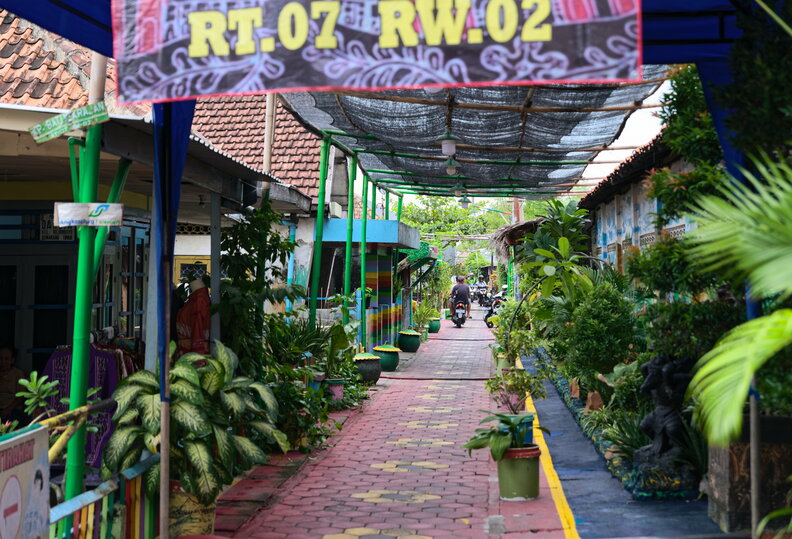 20010799.jpg